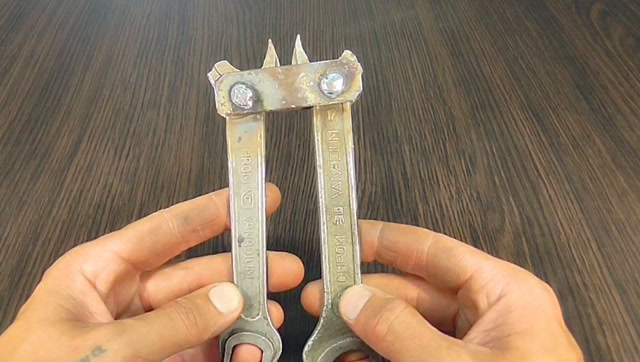 用两把废扳手改成卡簧钳,看完我也要试做一个