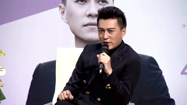 靳东与李健对谈,告诉你什么叫真正的尬聊