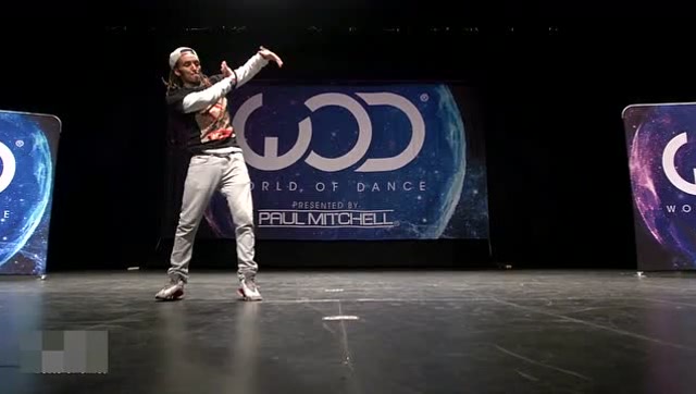 舞蹈:机械舞大神这是要脱离地球束缚吗?真的很厉害