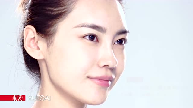 四步画出漂亮的英气斜眉 你只需要一支羽西三角眉笔