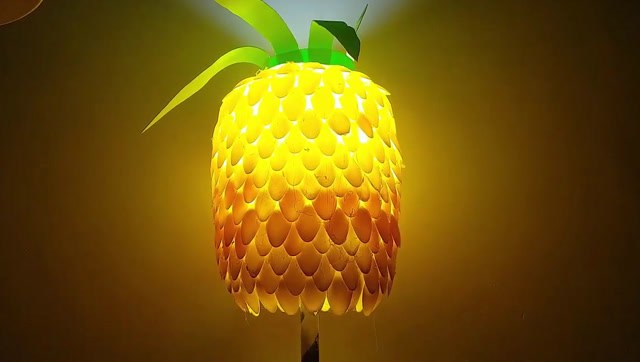 家居装饰diy,手工制作一个温馨漂亮的菠萝灯罩