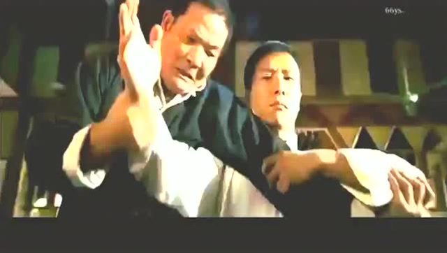 两大武林高手的巅峰对决,看的真是爽爆了!过瘾!