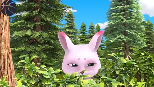 熊出没:小月亮躲在丛林里观望着远处的小兔子