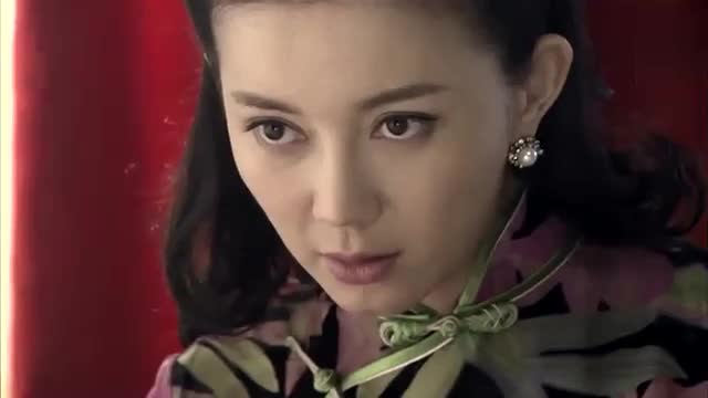 巩立伟被窦小凡勾引成功,二人另设私宅 窦小凡设计套出密码