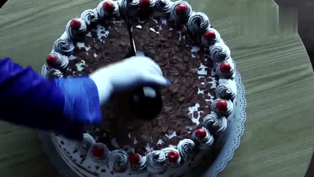 僵小鱼生日上的惊喜,突然失踪的蛋糕太吓人