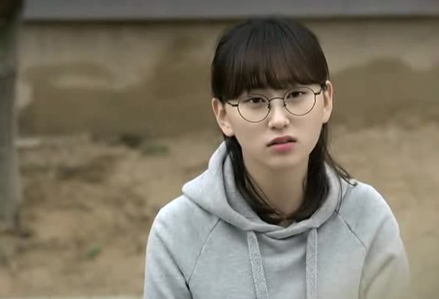 《请回答1988》精彩剪辑 宝拉一眼看出正峰在谈恋爱?这方法厉害啊!