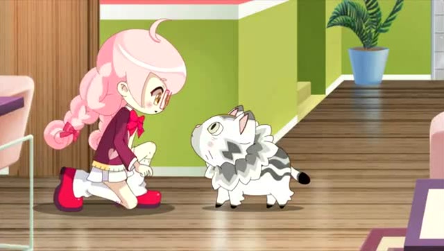 小花仙小爱说安安家的猫咪好像神兽白泽就是好肥腿好短