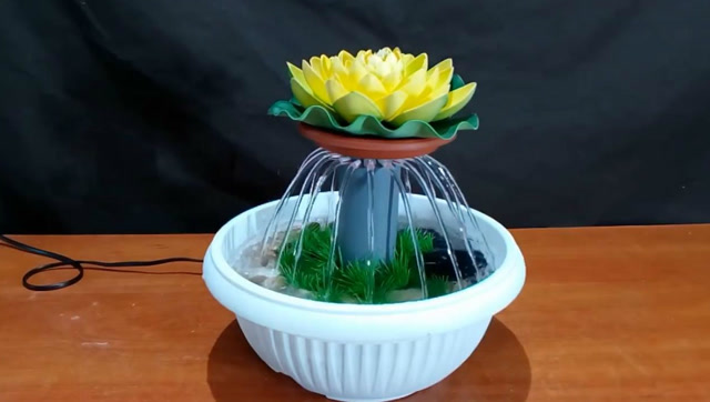 真漂亮!自制漂亮流水盆景,一朵莲花"画龙点睛"