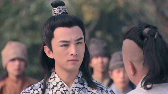 隋唐英雄:李元霸第一次和宇文成都交手,宇文成都没把他当一回事!