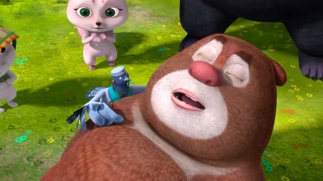 熊熊乐园:熊大躺在地上睡着了,伙伴们都笑了起来