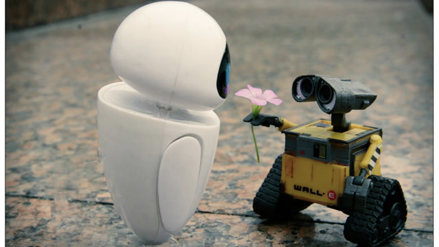 《机器人总动员》:瓦力从头到尾只有一句台词:伊娃!