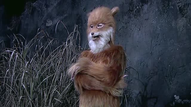 妲己回到狐狸洞,现出原形,原来这么丑