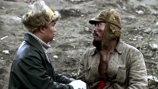 二炮手:马大嘴一大早当面对着鬼子骂,鬼子竟还开心迎合!