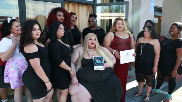 470斤女子太胖被理发店羞辱,5年后成了"胖人福音"?众人敬佩!