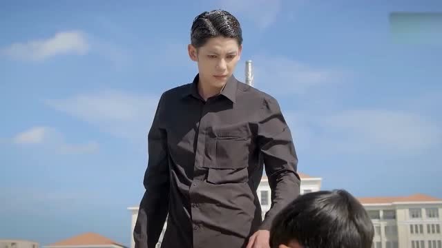 李博亮再次洗脑杨明,加入复仇组织,结果却很糟糕