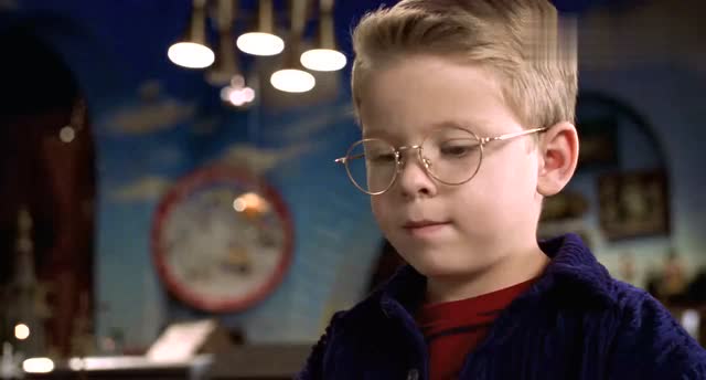 精灵鼠小弟:史都华乔治一起做船,计划参加比赛,小白却想吃了他