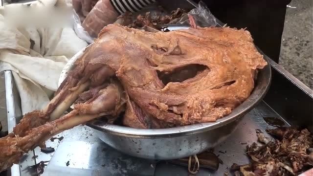 传承祖宗的手艺,超火爆的卤狗肉,一斤40元吃了根本停不下来!