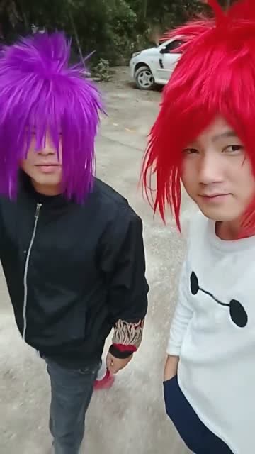葬爱家族复出自拍!没有水泥也没有音响,完全靠气质撑着