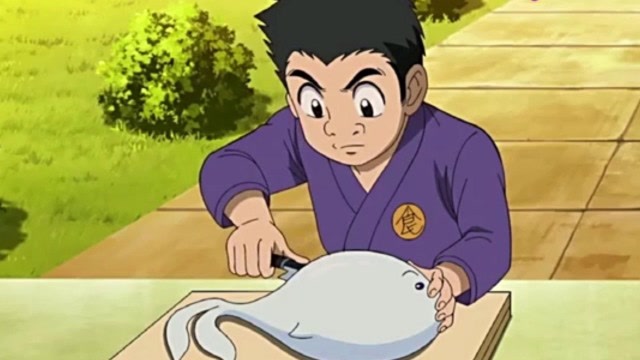 美食的俘虏:小松的刀工又快又细腻,连豚鲸都没发现自己被取了毒袋