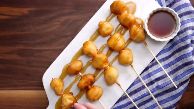 油炸棉花糖,这种饭后甜点小孩子很喜欢吃!