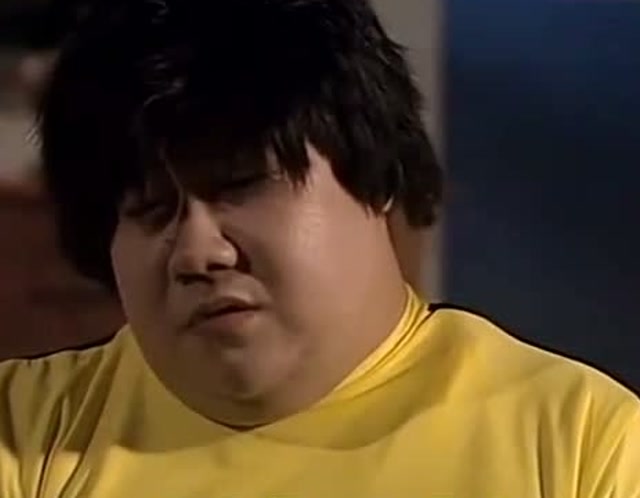 我和僵尸有个约会:倒霉鬼前几辈子竟是佛祖,把李小龙都给克死了