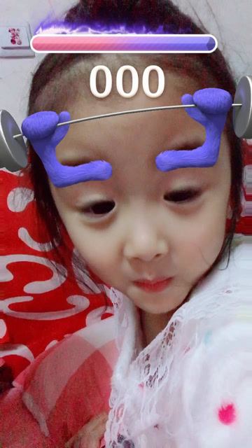 抖眉快抖晕的宝宝