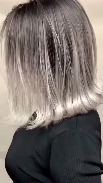短发灰白渐变发色
