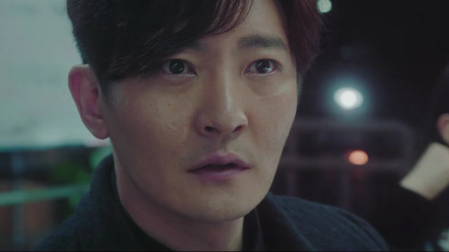 《暗黑者》小男孩一句话提醒罗飞,通过细节找到发件人?