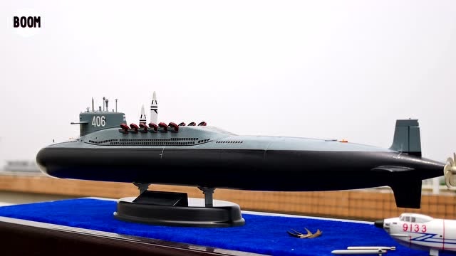 我与海军70年:网友制作的092型核潜艇模型