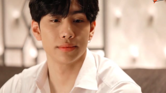 fon找到mond做租赁男友两人第一次见面