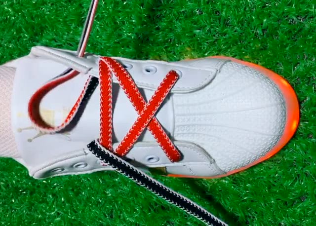 鞋子只有五个孔,这样系鞋带,时尚又简单