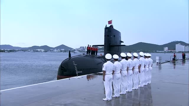 海军潜艇部队出航,真是人生第一次见,太壮观了