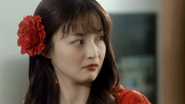 宋诗瑶把洋葱挑了出去,哥哥却化身教育家唠叨了许久,只能吃掉