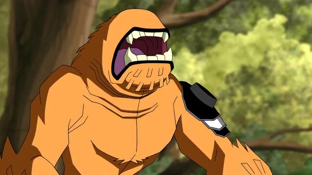 超能兽爬树救小男孩,不料小男孩却变成恶鬼,吓坏超能兽