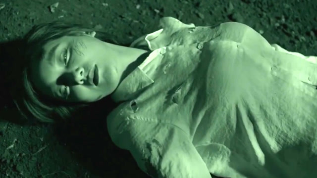 美女发现男友隐藏的秘密男友痛下杀手将其活活掐死