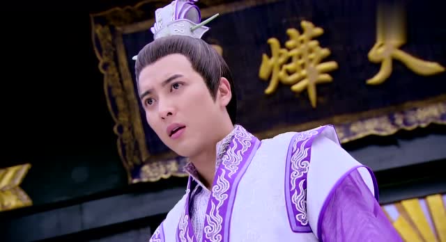 古剑奇谭:二师兄见到芙蕖师妹像见了鬼一样,吓得直接跪地求饶