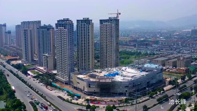 龙港新鸿世纪广场