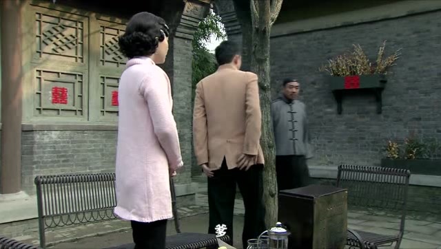 大浴堂蕊兰想要收留小六子父亲很不开心