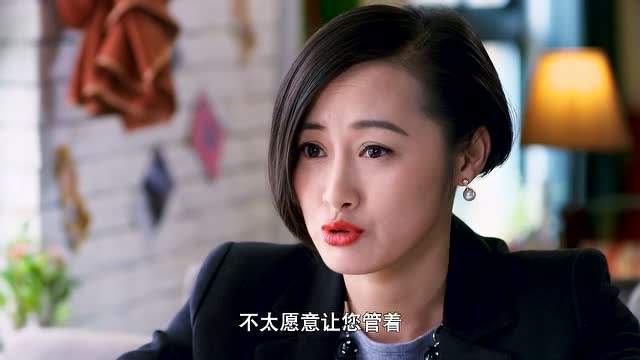 儿子为表达孝心,赞助了母亲学校的校庆会,不料母亲并不高兴!