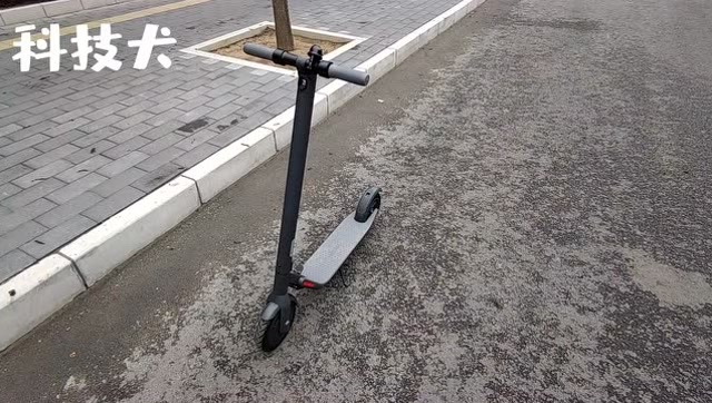 九号电动滑板车e22体验拉风酷炫回头率高年轻人新一代座驾