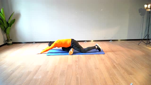 臀中臀小肌拉伸