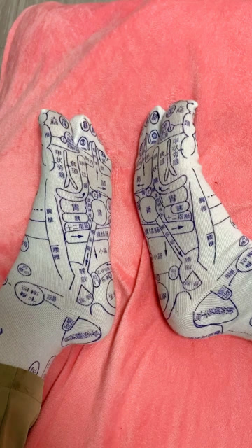 找不到脚底穴位怎么办,一双袜子轻松解决