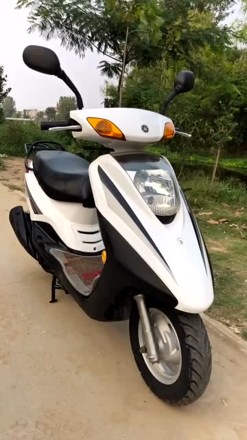 运动款雅马哈丽鹰