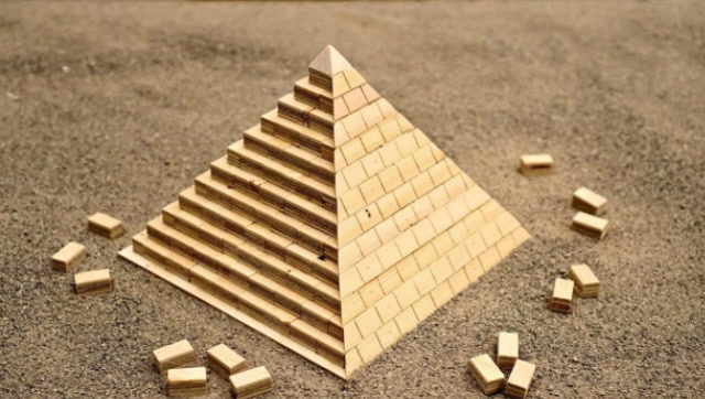 木块还原金字塔搭建全过程,古人智慧简直超乎想象,快来见识下!