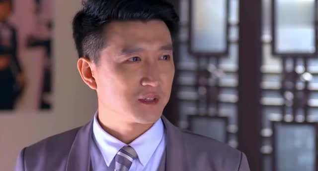 十年了牛成国风光回家挣了大钱,孩子们长大了,都不认得了