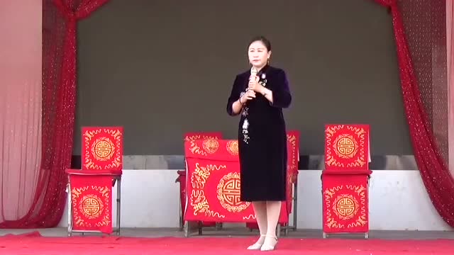 大平调《辕门斩子》演唱者:倪艳丽