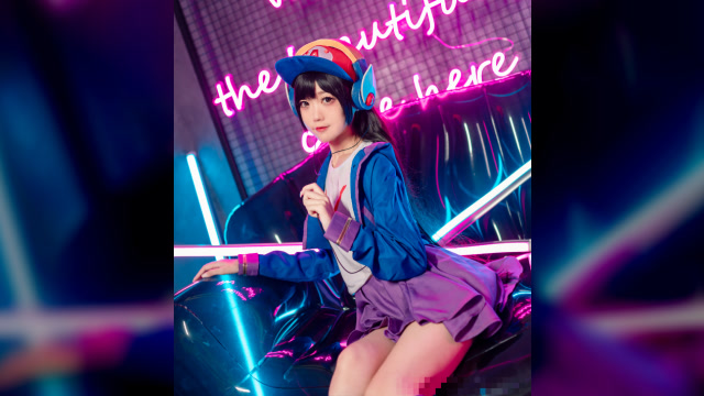 《王者荣耀》鲁班cosplay,蓝色运动服装扮的小姐姐可爱迷人