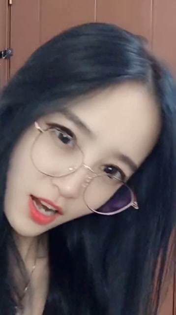 让你们看看我的女朋友