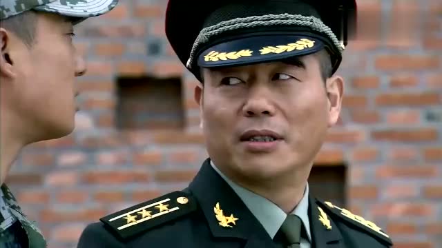 范天雷也真是搞笑啊,看何晨光就看晨光呗,还说是来验货的!