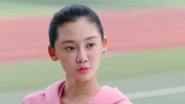 青春抛物线:易安乐排球被教练注意,但安乐并不想进入球队